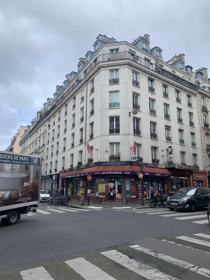 Privee Dans Superbe Parisien ! Homestay Paris